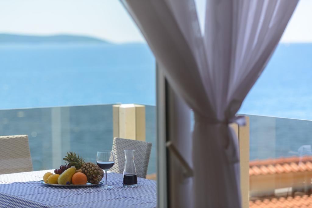 Apartments Villa Atlantis Трогір Екстер'єр фото