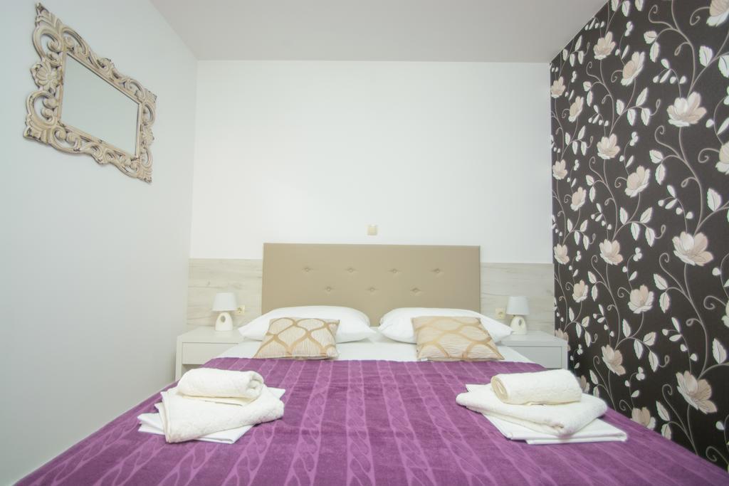 Apartments Villa Atlantis Трогір Екстер'єр фото