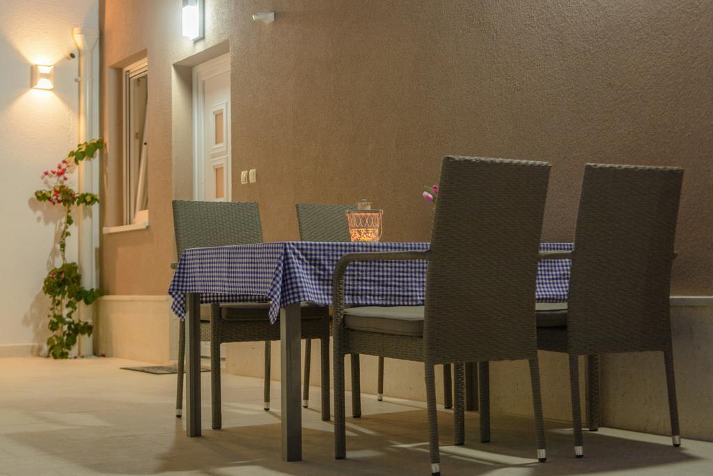 Apartments Villa Atlantis Трогір Екстер'єр фото